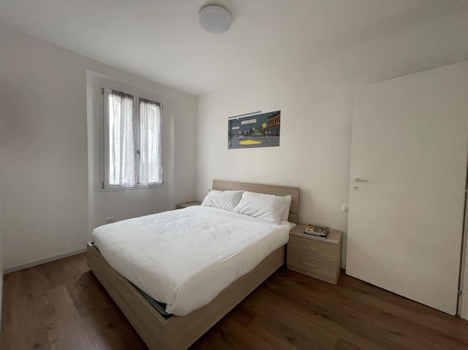 L'Etrange Rendez-Vous Tome 1 Apartment Carona  Ngoại thất bức ảnh