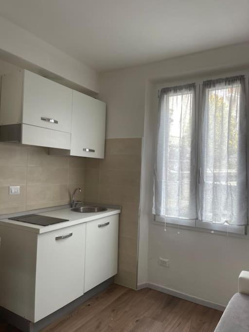 L'Etrange Rendez-Vous Tome 1 Apartment Carona  Ngoại thất bức ảnh